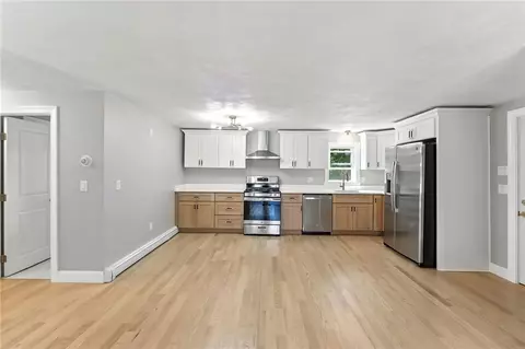Living - 73 Ormsby Ave, Warwick, RI 02886 photo 1 of 9