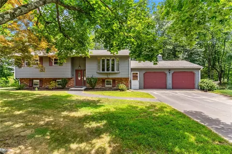 233 Blackrock Rd, Coventry, RI 02816