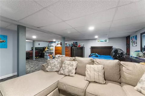 110 Wethersfield Dr, Warwick, RI 02886 photo 25