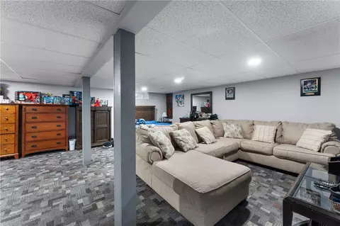 110 Wethersfield Dr, Warwick, RI 02886 photo 22