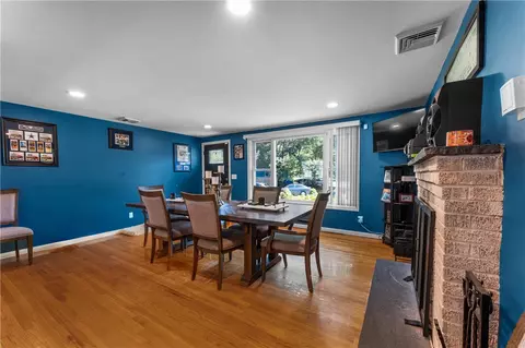 110 Wethersfield Dr, Warwick, RI 02886 photo 9