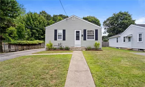 Exterior - 92 Falcon Ave, Warwick, RI 02888 photo 2 of 10