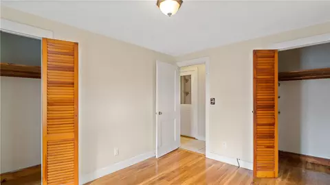 Bedroom - 92 Falcon Ave, Warwick, RI 02888 photo 7 of 10