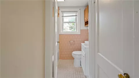 Entry Way - 92 Falcon Ave, Warwick, RI 02888 photo 2 of 3
