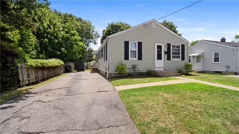 Exterior - 92 Falcon Ave, Warwick, RI 02888 photo 6 of 10