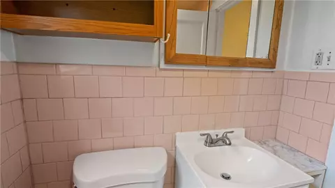 Bath - 92 Falcon Ave, Warwick, RI 02888 photo 2 of 2