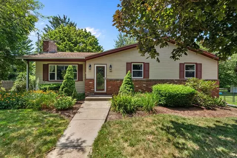 83 Quaker Dr, West Warwick, RI 02893