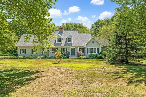 100 Warren Rd, Charlestown, RI 02813