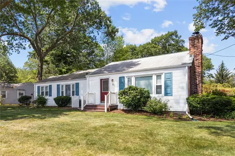 54 Frontier Rd, Warwick, RI 02889