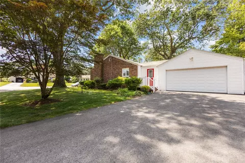 Exterior - 54 Frontier Rd, Warwick, RI 02889 photo 3 of 8