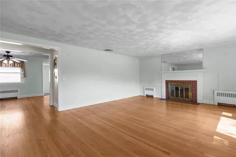 Living - 54 Frontier Rd, Warwick, RI 02889 photo 4 of 4
