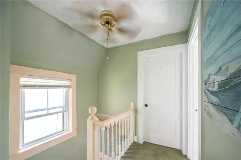 Entry Way - 21 Wilcox St, Warwick, RI 02889 photo 2 of 4