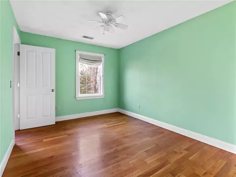 Bedroom - 44 Azalea Ave, Exeter, RI 02822 photo 7 of 8