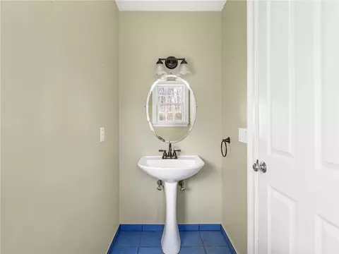 Bath - 44 Azalea Ave, Exeter, RI 02822 photo 1 of 4