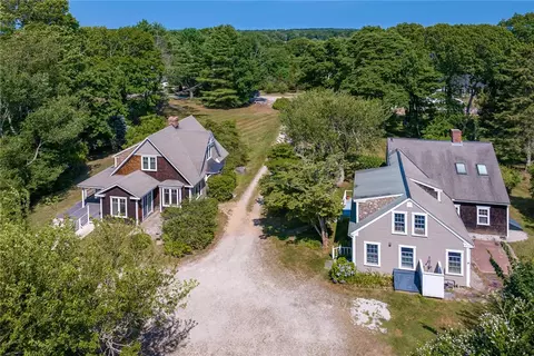 51 Old Harbor Rd, Little Compton, RI 02837