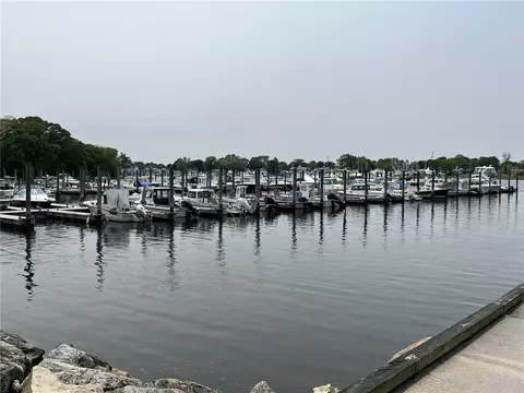 View/Area - 72 Sayles Ave, Warwick, RI 02889 photo 2 of 5