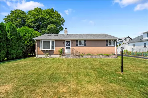 7 Layton St, North Providence, RI 02911