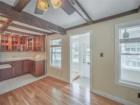 45 Phillips St, Woonsocket, RI 02895 photo 6