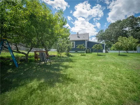 45 Phillips St, Woonsocket, RI 02895 photo 34