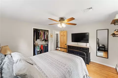 Bedroom - 103 Everglade Ave, Warwick, RI 02886 photo 4 of 6