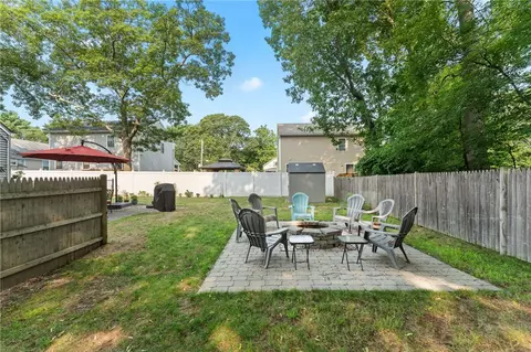 Exterior - 103 Everglade Ave, Warwick, RI 02886 photo 4 of 14