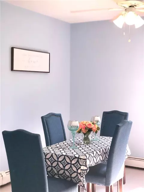 20 North St, Warwick, RI 02886 photo 5