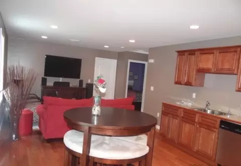 20 North St, Warwick, RI 02886 photo 10