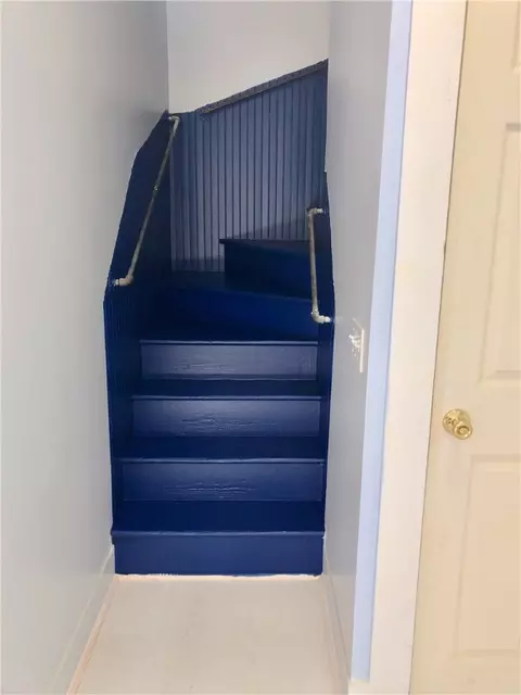 20 North St, Warwick, RI 02886 photo 6