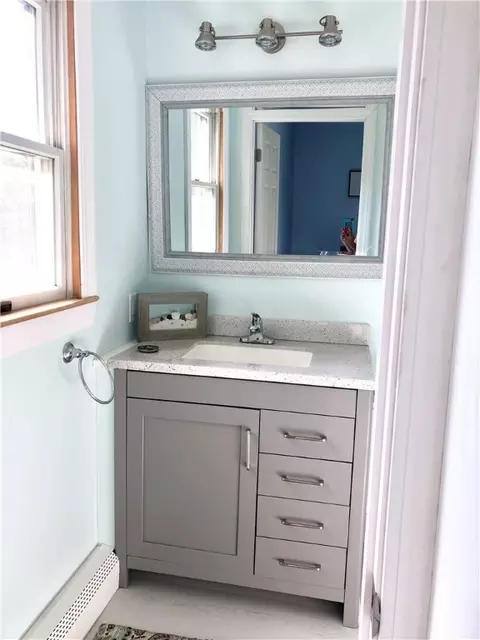 20 North St, Warwick, RI 02886 photo 8