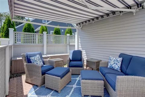 Exterior - 406 Corey Ln, Middletown, RI 02842 photo 6 of 7