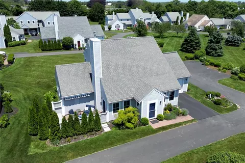 View/Area - 406 Corey Ln, Middletown, RI 02842 photo 2 of 3