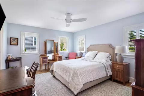 Bedroom - 406 Corey Ln, Middletown, RI 02842 photo 1 of 5