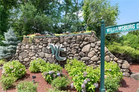 View/Area - 933 Williamsburg Cir, Warwick, RI 02886 photo 2 of 5