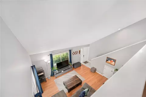Entry Way - 933 Williamsburg Cir, Warwick, RI 02886 photo 3 of 3