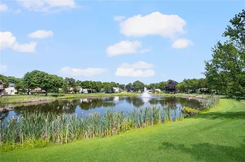 View/Area - 933 Williamsburg Cir, Warwick, RI 02886 photo 3 of 5
