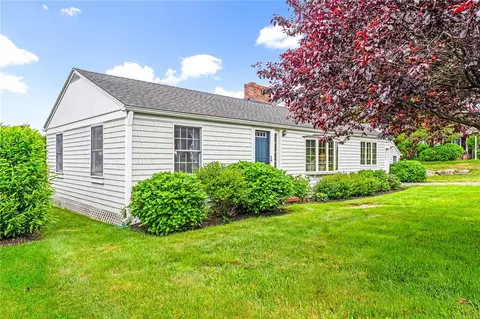 44 Fenway Rd, Westerly, RI 02891 photo 2