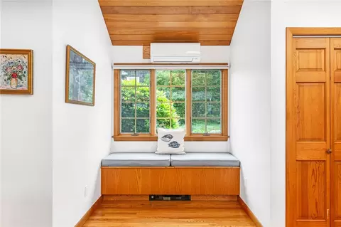 44 Fenway Rd, Westerly, RI 02891 photo 6