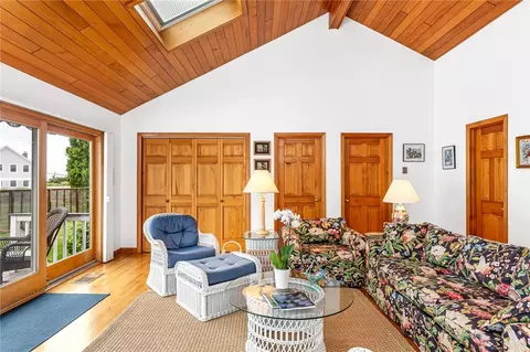 44 Fenway Rd, Westerly, RI 02891 photo 3