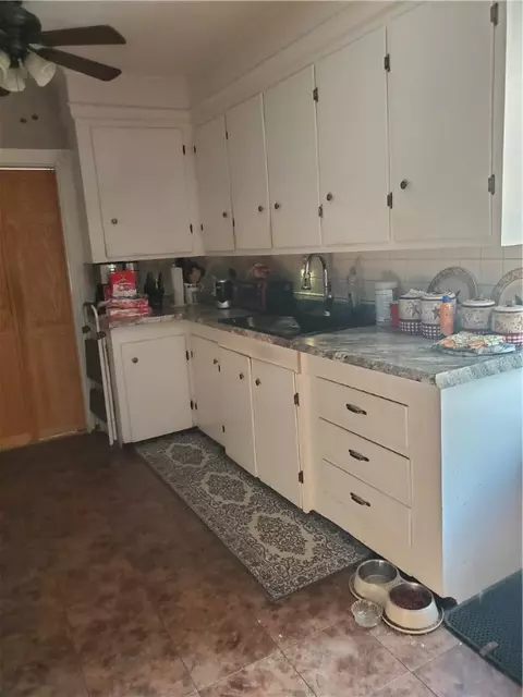 Kitchen - 1025 Park Ave, Woonsocket, RI 02895 photo 4 of 5