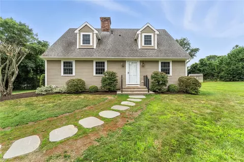 63 Pemberton Ave, Jamestown, RI 02835