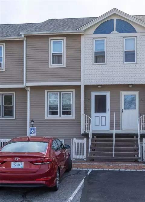 3399 Post Rd #7, Warwick, RI 02886 photo 2