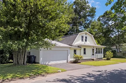 Exterior - 40 Lima St, Warwick, RI 02889 photo 9 of 10