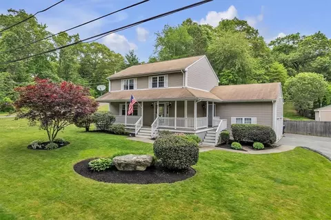 23 Blissdale Ave, Cumberland, RI 02864