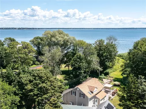 44 Riverside Ave, Warwick, RI 02889 photo 2