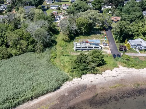 44 Riverside Ave, Warwick, RI 02889 photo 3