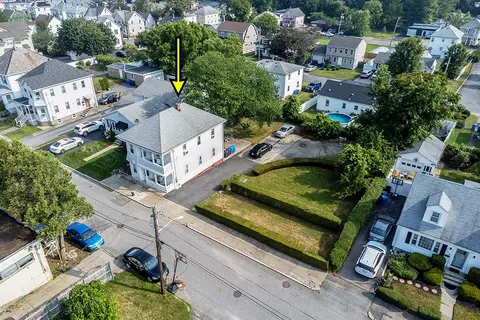 66 Clemence St, Cranston, RI 02920