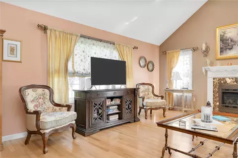 Living - 14 Piezzo Dr, Westerly, RI 02891 photo 3 of 4