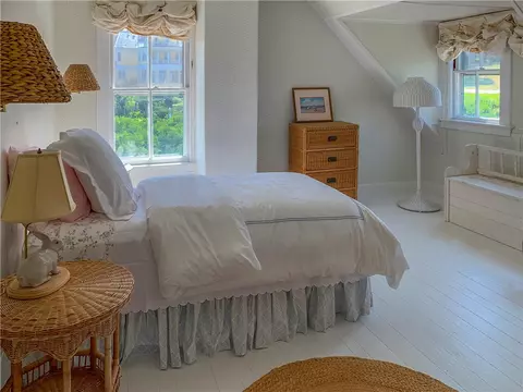 Bedroom - 13 Everett Ave, Westerly, RI 02891 photo 9 of 9