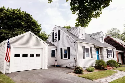 19 Bliven Ave, Bristol, RI 02809