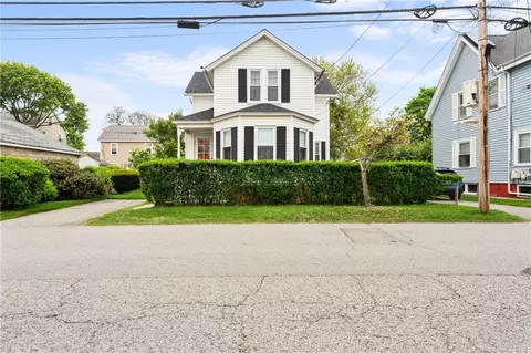 262 Sutton Ave, East Providence, RI 02914